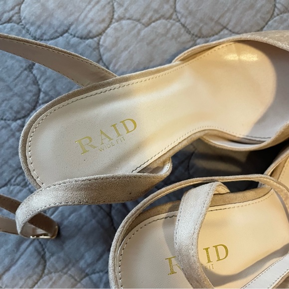 ASOS nude suede heels, wide, size 7.5 - Picture 6 of 13